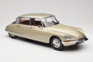 Citroen DS 23 Pallas Beige Norev 1:12 121730 Métal — image 4 sur 6