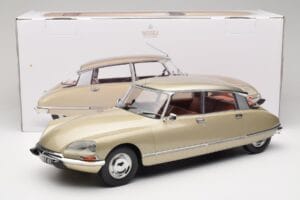 Citroen DS 23 Pallas Beige Norev 1:12 121730 Métal — image 6 sur 6
