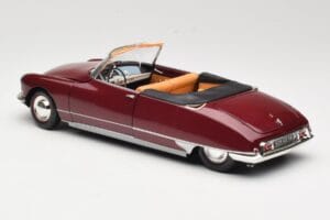 Citroen DS19 Cabriolet Bordeaux Norev 1:18 181561 Métal — image 7 sur 8