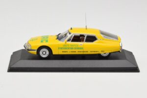 Citroen SM Maserati Unité Rapide d'Intervention Chimique Minichamps 1:43 400111091 Métal