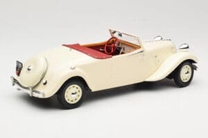 Citroen Traction Avant 11B Cabriolet Crème Norev 1:18 181440 Métal — image 2 sur 6
