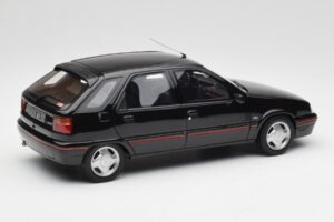 Citroën ZX Volcane 1.9L Noir Otto 1:18 OT1081 Résine — image 2 sur 6