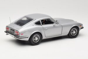 Datsun 240Z S30 Argent Sun Star 1:18 3503 Métal — image 3 sur 8