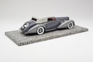 Delage D8 120 Cabriolet Gris & Gris Foncé Minichamps 1:18 107115134 Métal — image 2 sur 6