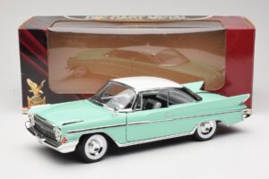 DeSoto Adventurer Vert Road Signature 1:18 92738-R1 Métal — image 8 sur 8