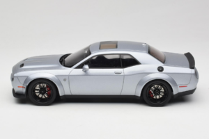 Dodge Challenger SRT Hellcat Redeye Argent GT Spirit 1:18 GT226 Résine — image 3 sur 6