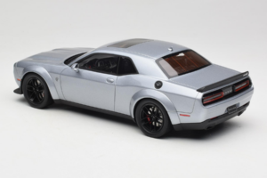 Dodge Challenger SRT Hellcat Redeye Argent GT Spirit 1:18 GT226 Résine — image 5 sur 6