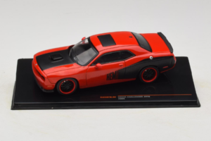 Dodge Challenger SRT8 Rouge IXO 1:43 CLC597N Métal