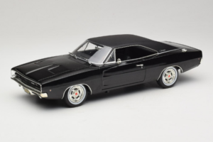 Dodge Charger R/T Steve McQueen Bullitt Movie Greenlight 1:18 12839 Métal