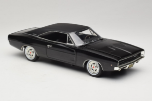 Dodge Charger R/T Steve McQueen Bullitt Movie Greenlight 1:18 12839 Métal — image 6 sur 8