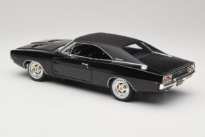 Dodge Charger R/T Steve McQueen Bullitt Movie Greenlight 1:18 12839 Métal — image 7 sur 8