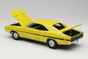 Dodge Charger R/T Jaune Dirty Mary Crazy Larry Auto World 1:18 AWSS101/06 Métal — image 5 sur 8