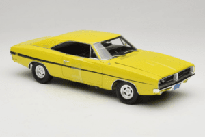Dodge Charger R/T Jaune Dirty Mary Crazy Larry Auto World 1:18 AWSS101/06 Métal — image 6 sur 8