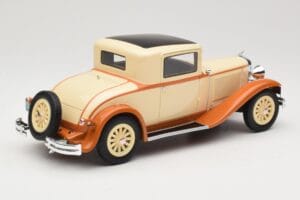 Dodge Eight DG Coupé Beige BoS Models 1:18 BOS289 Résine — image 2 sur 6
