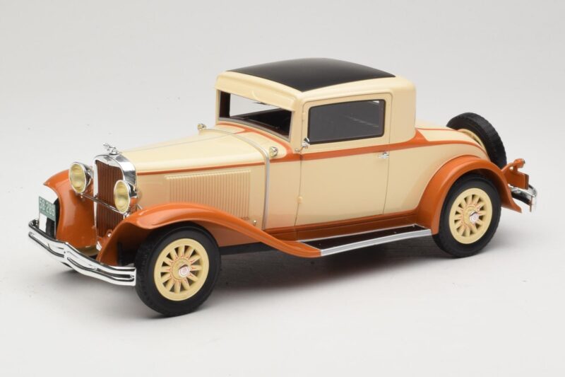 Dodge Eight DG Coupé Beige BoS Models 1:18 BOS289 Résine