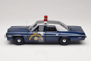 Dodge Monaco Nevada Highway Patrol Auto World 1:18 AMM1009/06 Métal — image 4 sur 8