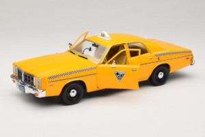 Dodge Monaco Taxi Rocky III GreenLight 1:18 19111 Métal — image 2 sur 8