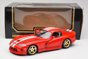 Dodge Viper GTS Rouge Bburago 1:18 3075 Métal — image 8 sur 8