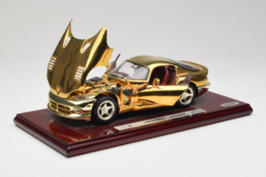 Dodge Viper GTS Gold Plated 23K Maisto 1:18 GP001 Métal — image 2 sur 8