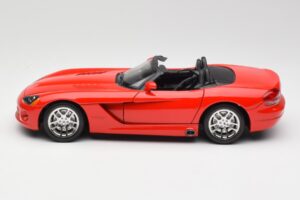Dodge Viper SRT-10 Rouge Bburago 1:18 3325 Métal — image 4 sur 8