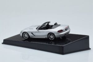 Dodge Viper SRT-10 Argent AUTOart 1:43 51703 Métal — image 3 sur 4