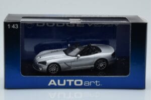 Dodge Viper SRT-10 Argent AUTOart 1:43 51703 Métal — image 4 sur 4