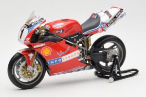 Ducati 998R WSB #1 T. Bayliss Ducati Infostrada 2002 Minichamps 1:12 122021201 Métal — image 2 sur 6