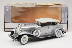 Duesenberg SJ Argent GreenLight 1:18 13525 Métal — image 8 sur 8