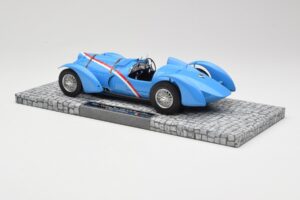Ecurie Bleue Delahaye Type 145 V12 R. Dreyfus Coupe du Million Montlhery 1937 Minichamps 1:18 107116100 Métal — image 5 sur 6