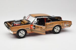 Oldsmobile 442 Hurst Hairy Olds Twin-Engine 4WD 1966 Highway 61 1:18 50089 Métal — image 2 sur 8