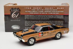 Oldsmobile 442 Hurst Hairy Olds Twin-Engine 4WD 1966 Highway 61 1:18 50089 Métal — image 8 sur 8