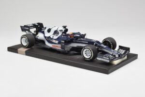 AlphaTauri AT02 #22 Y. Tsunoda Bahrain GP 2021 Minichamps 1:18 117210122 Métal — image 4 sur 6
