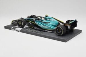 Aston Martin AMR22 Aramco #5 S. Vettel Abu Dhabi GP 2022 Last Race Collector's Edition Minichamps 1:18 117222205 Résine — image 5 sur 7