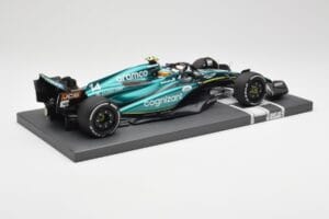 Aston Martin AMR23 #14 F. Alonso 3rd Place Saudi Arabian GP 2023 Minichamps 1:18 117230214 Métal — image 3 sur 7