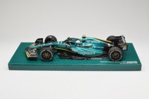 Aston Martin AMR22 #5 S. Vettel Last Race Abu Dhabi GP 2022 Minichamps 1:18 147222205 Résine