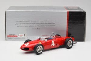 Ferrari 156 Sharknose P. Hill / W. von Trips Belgian GP 1961 CMC 1:18 M-070 Métal — image 6 sur 6