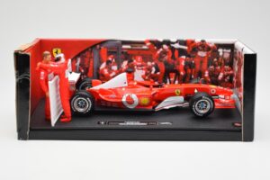 Ferrari F2003-GA F1 Constructors World Champions 2003 Hot Wheels 1:18 G3764 Métal — image 6 sur 7