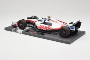 Haas VF-22 #47 M. Schumacher Brazilian GP 2022 Minichamps 1:18 117222147 Résine — image 5 sur 7