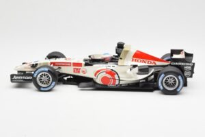 Honda Racing Team RA106 #12 J. Button F1 2006 Minichamps 1:18 100060012 Métal — image 3 sur 6