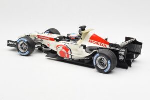 Honda Racing Team RA106 #12 J. Button F1 2006 Minichamps 1:18 100060012 Métal — image 5 sur 6
