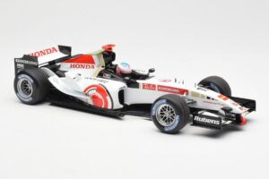 Honda RA106 Honda Racing Team R. Barrichello F1 Showcar 2006 Minichamps 1:18 08MF1-06B-CRB18 Métal — image 4 sur 6