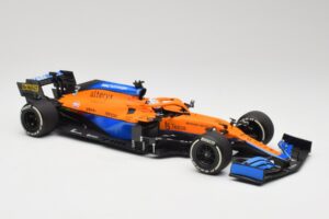 McLaren MCL35M #3 D. Ricciardo Italian GP Winner 2021 Minichamps 1:18 530213303 Résine — image 4 sur 7