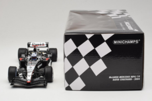 McLaren MP4/19 Mercedes D. Coulthard F1 2004 Minichamps 1:18 530041805 Métal — image 6 sur 7