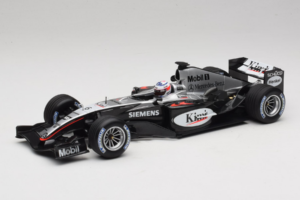 McLaren MP4/19 Mercedes K. Raikkonen F1 2004 Minichamps 1:18 530041806 Métal