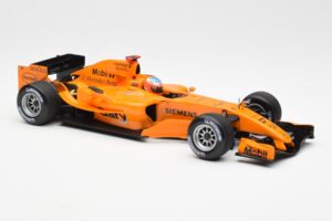 McLaren MP4-20 Mercedes G. Paffett Interim Test Car 2006 Minichamps 1:18 530061895 Métal — image 4 sur 6