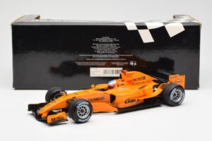 McLaren MP4-20 Mercedes G. Paffett Interim Test Car 2006 Minichamps 1:18 530061895 Métal — image 6 sur 6