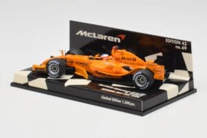 McLaren Mercedes MP4-20 G. Paffett Test Car 2006 Minichamps 1:43 530064395 Métal — image 3 sur 5