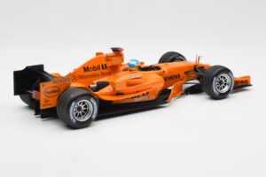 McLaren Mercedes MP4-20 P. de la Rosa F1 Test Car 2006 Minichamps 1:18 PEDRO001 Métal — image 2 sur 6