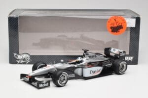 McLaren MP4-15 #2 D. Coulthard F1 2000 Hot Wheels 1:18 26740 Métal — image 6 sur 6