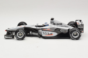 McLaren MP4-15 #1 M. Hakkinen F1 2000 Minichamps 1:18 B66962117 Métal — image 3 sur 6